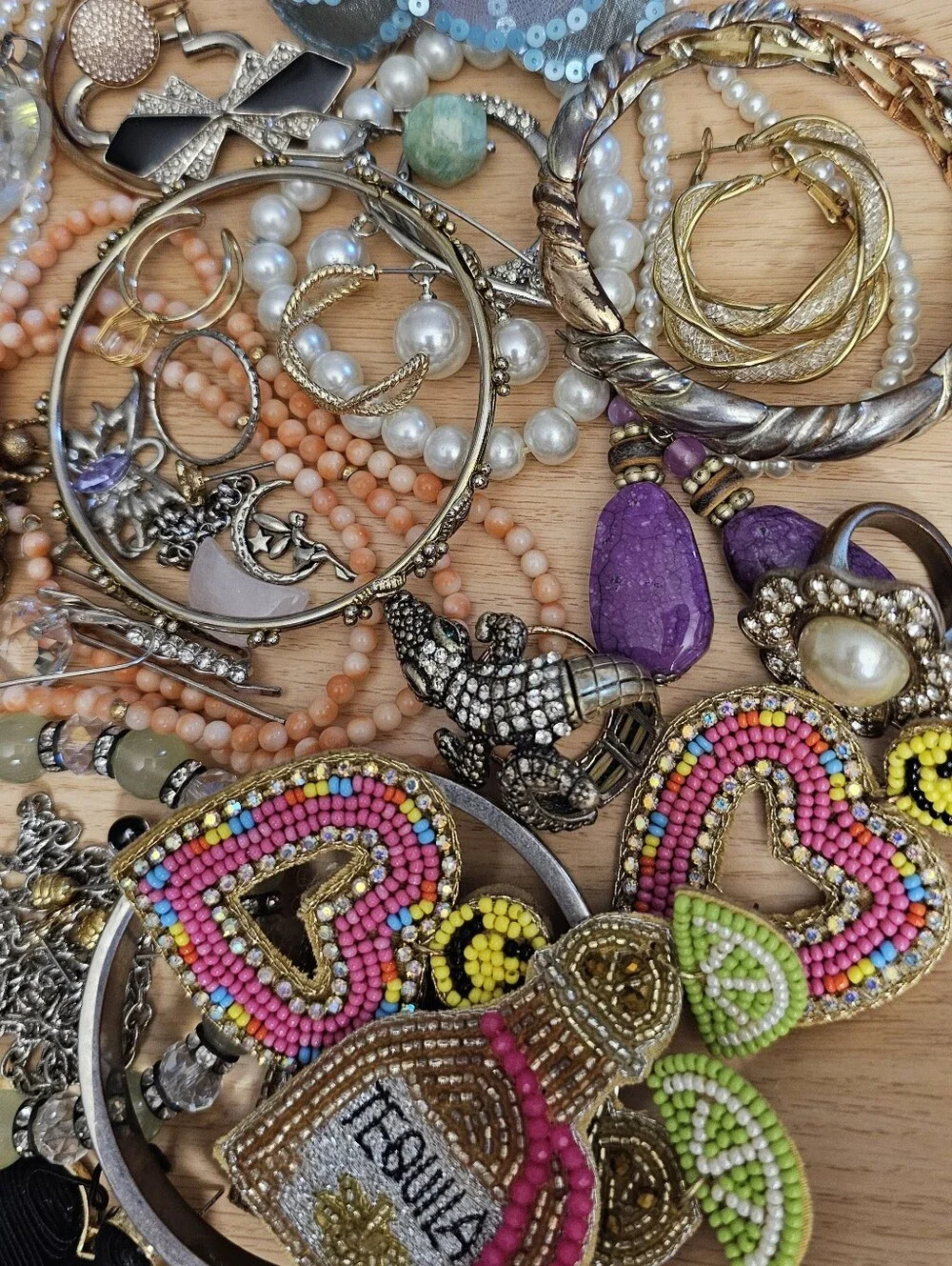 Womens Bulk Jewelry Bundle Lot Collection DIY scrap beads stones costume fashion